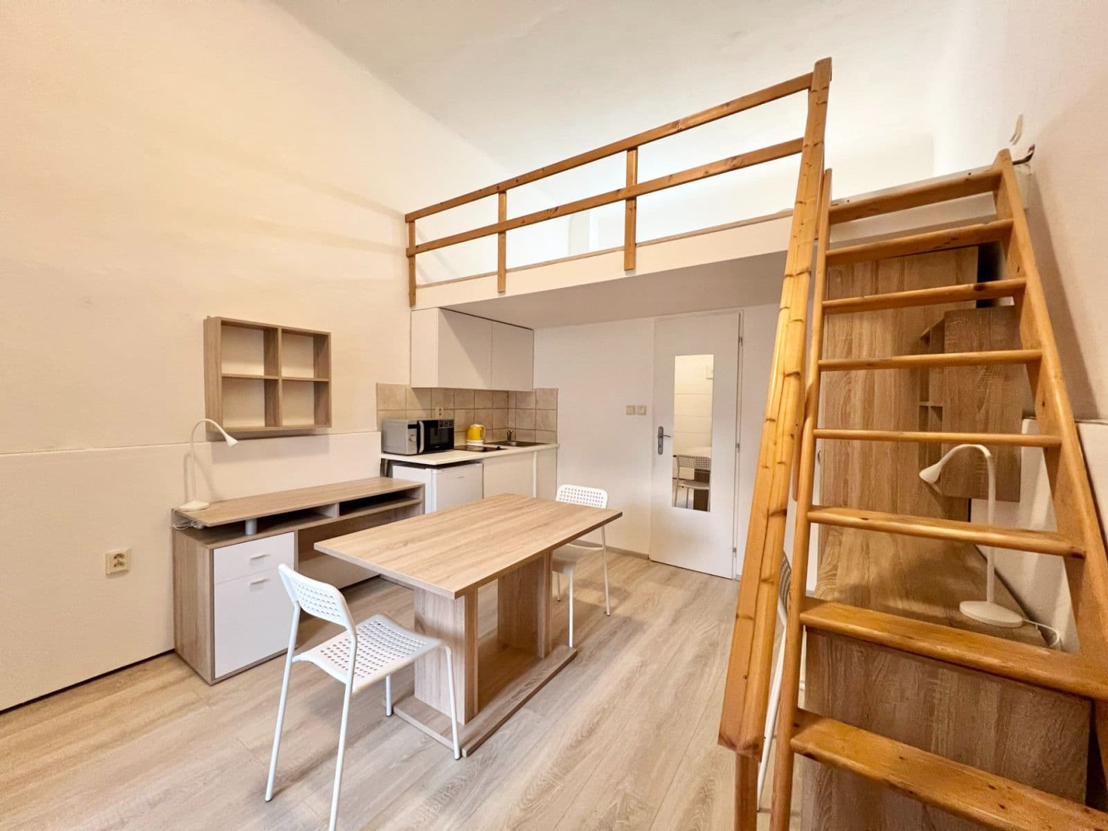 Studio flat to rent, 24 m², Václavská, Brno, Jihomoravský Region Studio flat to rent, 24 m², Václavská, Brno, Jihomoravský Region