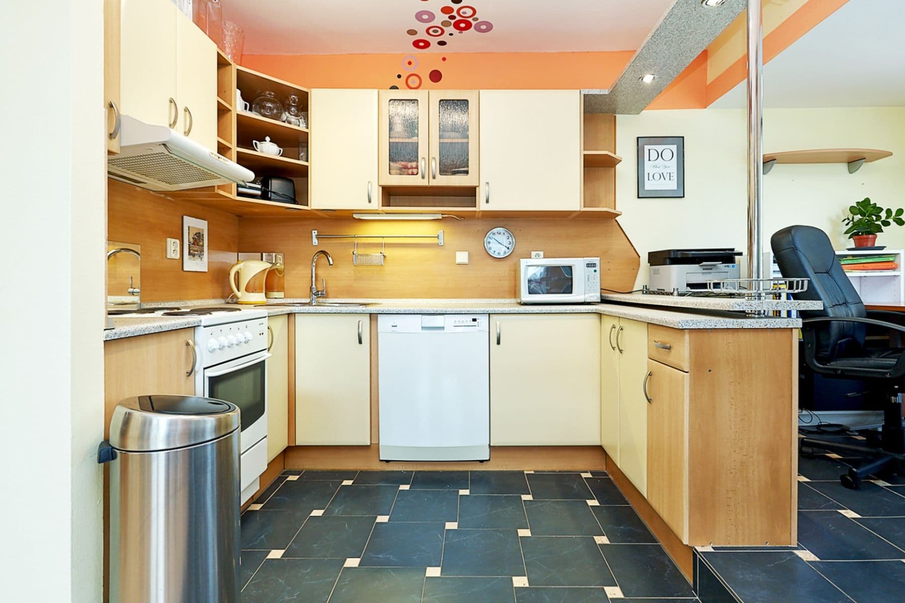 1 bedroom with open-plan kitchen flat to rent, 55 m², Melantrichova, Říčany, Středočeský Region 1 bedroom with open-plan kitchen flat to rent, 55 m², Melantrichova, Říčany, Středočeský Region