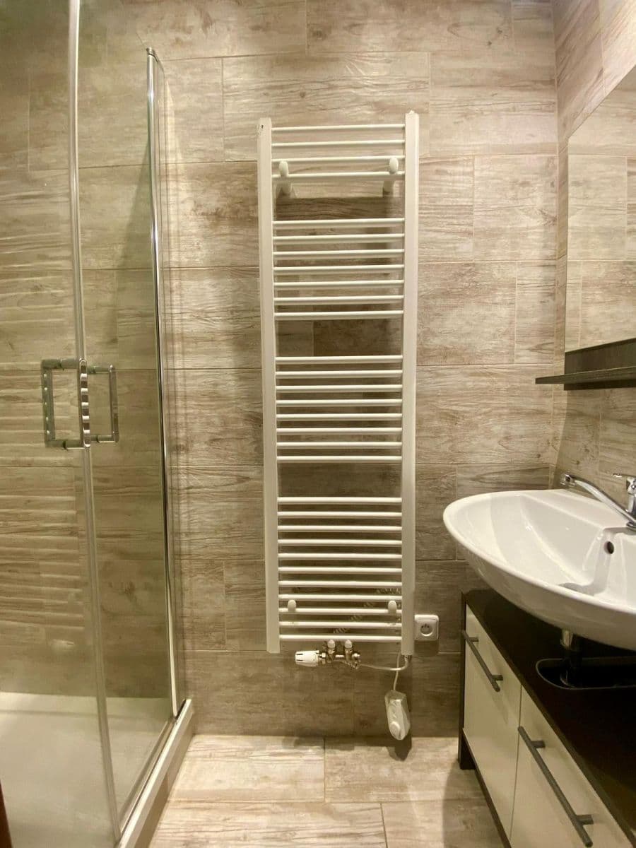 Studio flat to rent, 33 m², U Skládky, Prague, Prague Studio flat to rent, 33 m², U Skládky, Prague, Prague