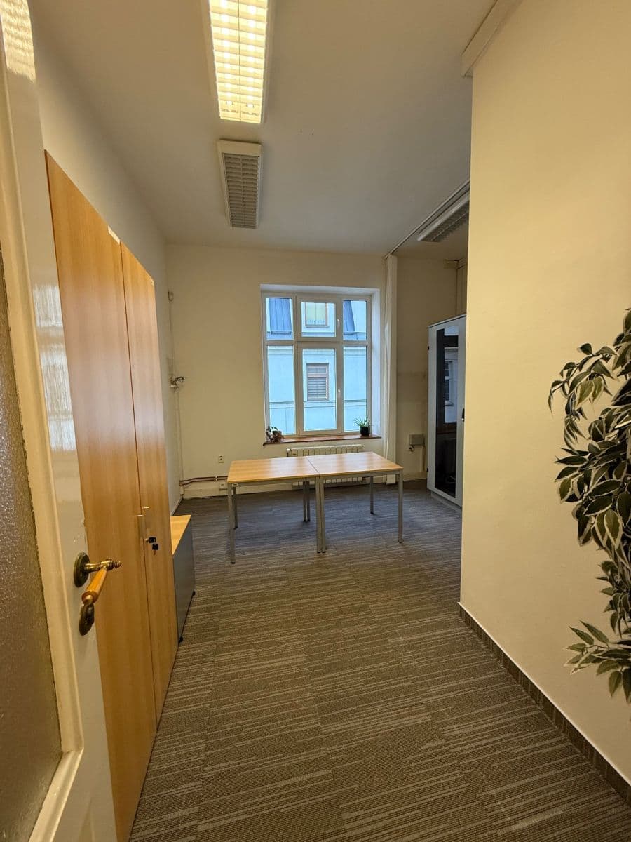 office to rent, 188 m², Na Hradbách, Ostrava, Moravskoslezský Region office to rent, 188 m², Na Hradbách, Ostrava, Moravskoslezský Region