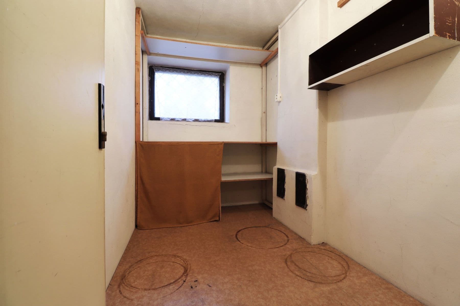 2 bedroom flat to rent, 49 m², Pod Krocínkou, Prague, Prague 2 bedroom flat to rent, 49 m², Pod Krocínkou, Prague, Prague