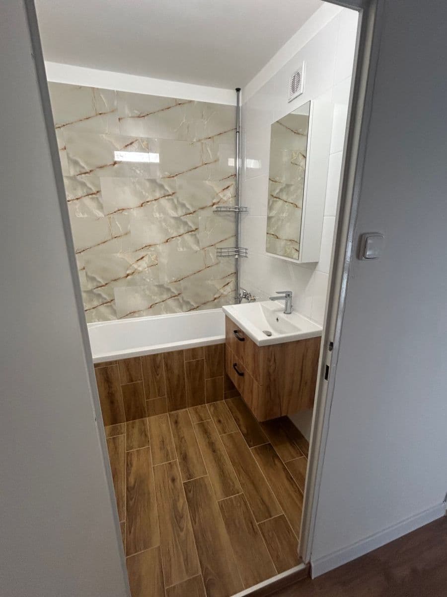 2 bedroom flat to rent, 58 m², Husova, Varnsdorf, Ústecký Region 2 bedroom flat to rent, 58 m², Husova, Varnsdorf, Ústecký Region