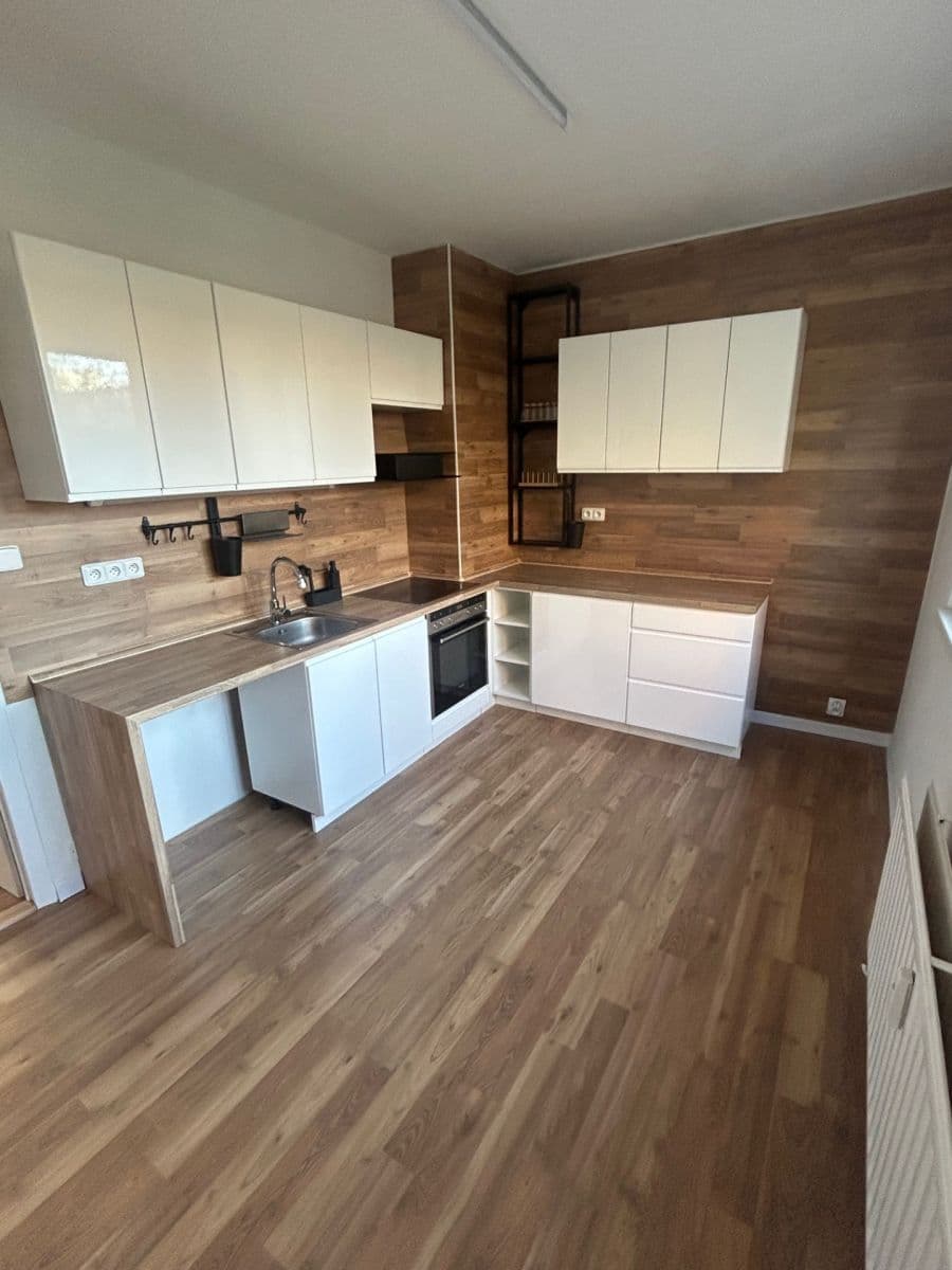 2 bedroom flat to rent, 58 m², Husova, Varnsdorf, Ústecký Region 2 bedroom flat to rent, 58 m², Husova, Varnsdorf, Ústecký Region