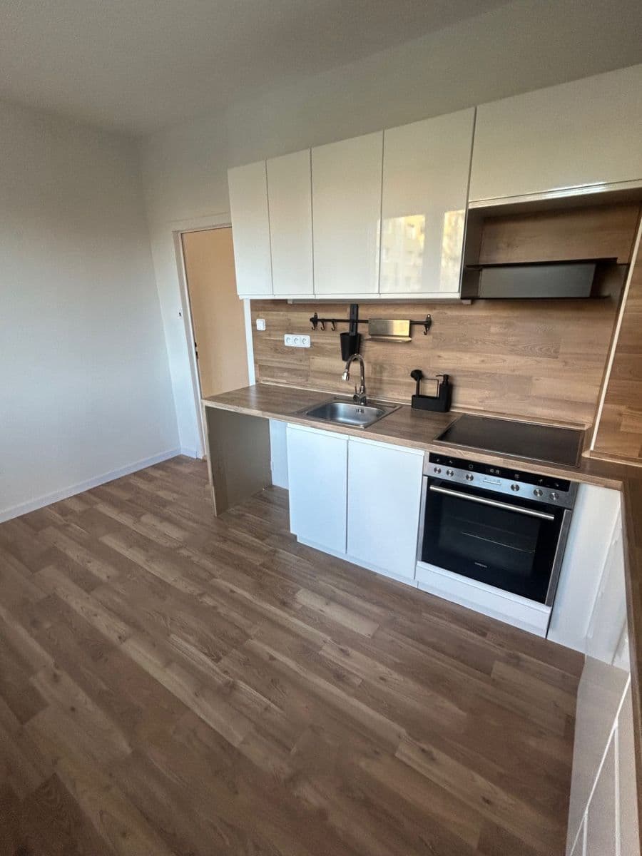 2 bedroom flat to rent, 58 m², Husova, Varnsdorf, Ústecký Region 2 bedroom flat to rent, 58 m², Husova, Varnsdorf, Ústecký Region