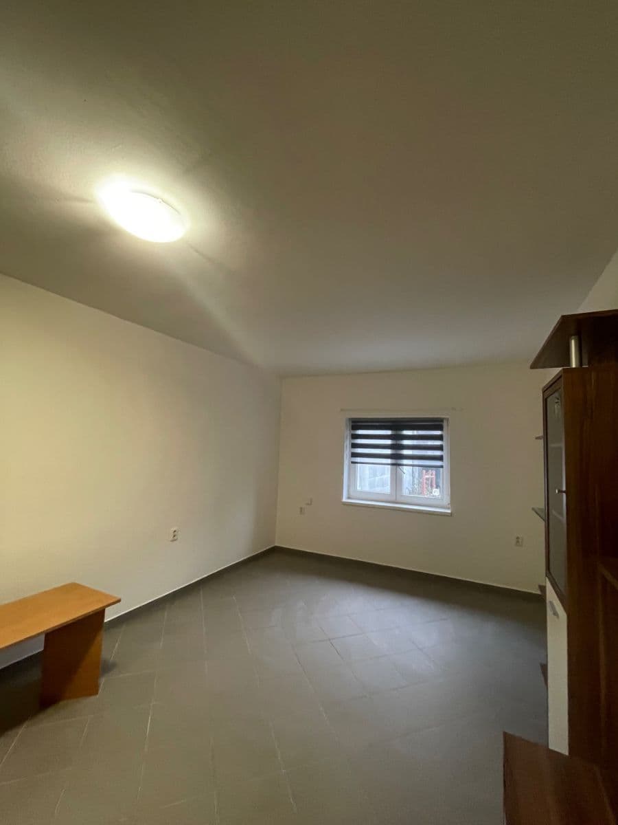 1 bedroom flat to rent, 35 m², tř. Čs. odboje, Chrást, Plzeňský Region 1 bedroom flat to rent, 35 m², tř. Čs. odboje, Chrást, Plzeňský Region