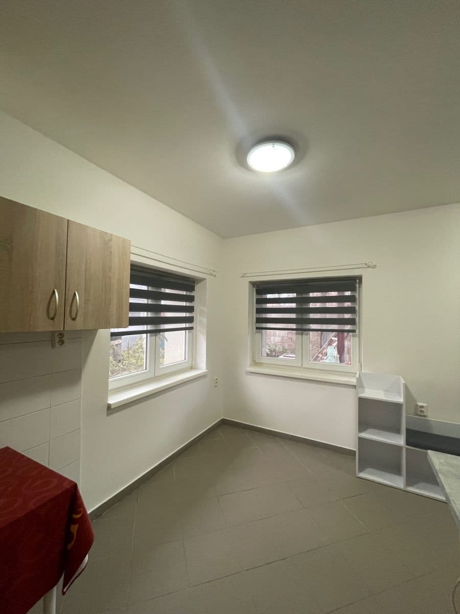 1 bedroom flat to rent, 35 m², tř. Čs. odboje, Chrást, Plzeňský Region 1 bedroom flat to rent, 35 m², tř. Čs. odboje, Chrást, Plzeňský Region