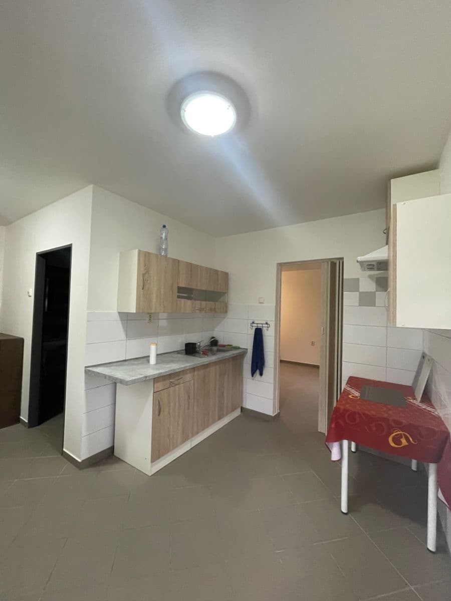 1 bedroom flat to rent, 35 m², tř. Čs. odboje, Chrást, Plzeňský Region 1 bedroom flat to rent, 35 m², tř. Čs. odboje, Chrást, Plzeňský Region