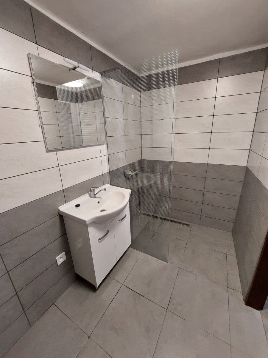 house to rent, 82 m², Hálkova, Kolín, Středočeský Region house to rent, 82 m², Hálkova, Kolín, Středočeský Region