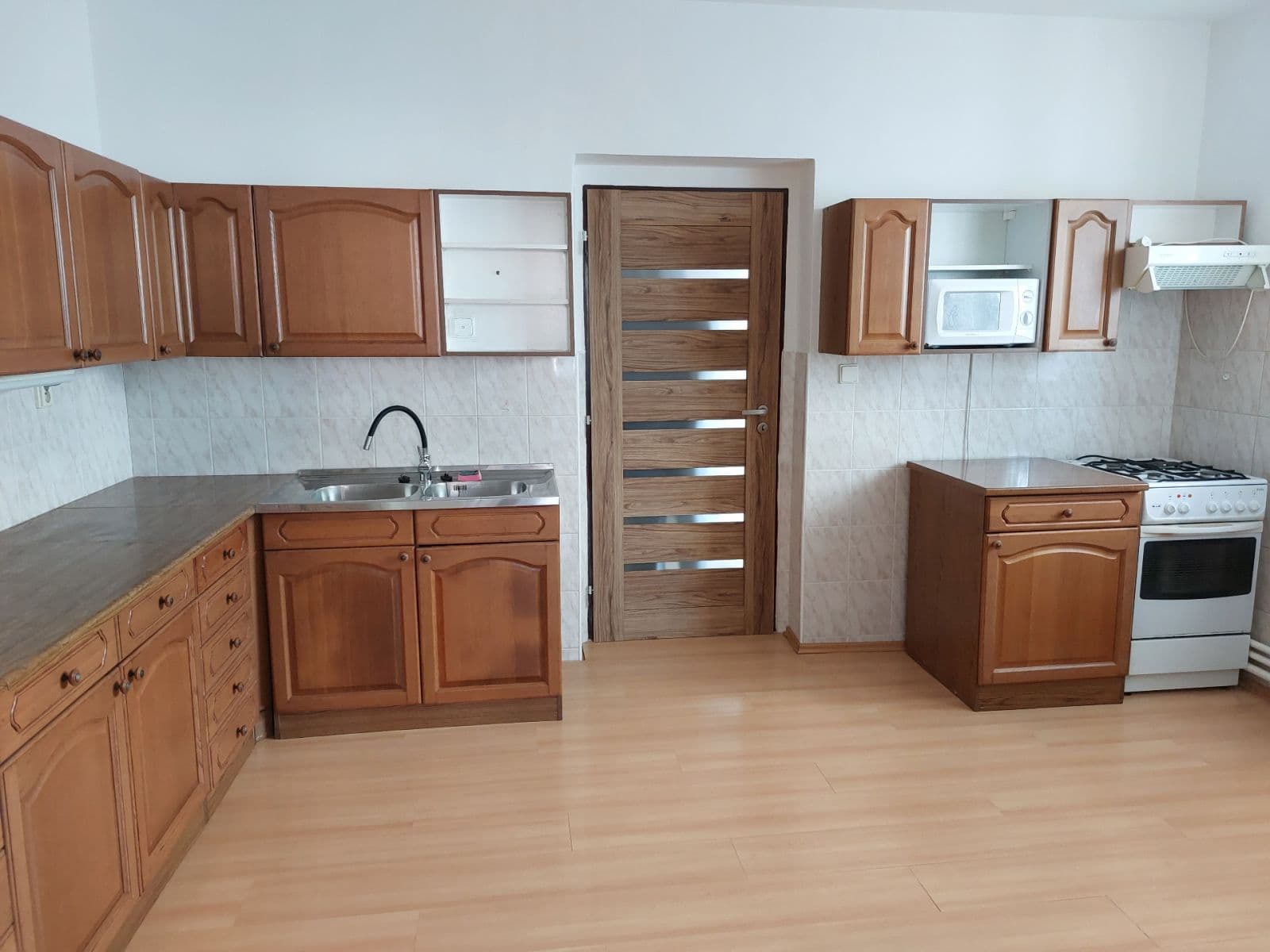 house to rent, 82 m², Hálkova, Kolín, Středočeský Region house to rent, 82 m², Hálkova, Kolín, Středočeský Region