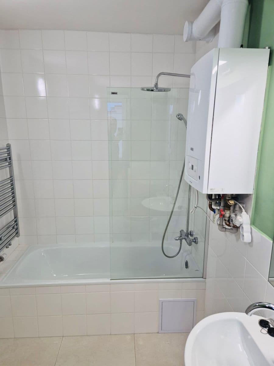 2 bedroom flat to rent, 56 m², Klostermannova, Prague, Prague 2 bedroom flat to rent, 56 m², Klostermannova, Prague, Prague