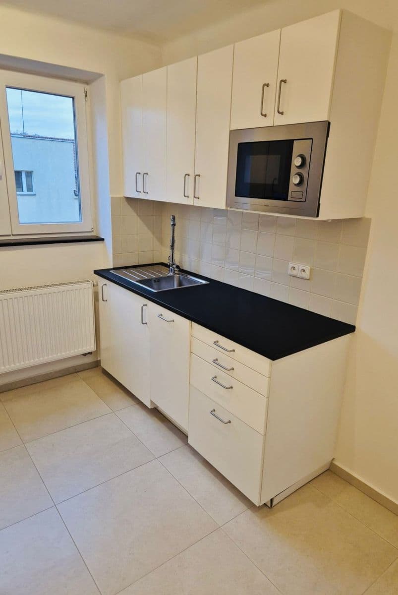 2 bedroom flat to rent, 56 m², Klostermannova, Prague, Prague 2 bedroom flat to rent, 56 m², Klostermannova, Prague, Prague