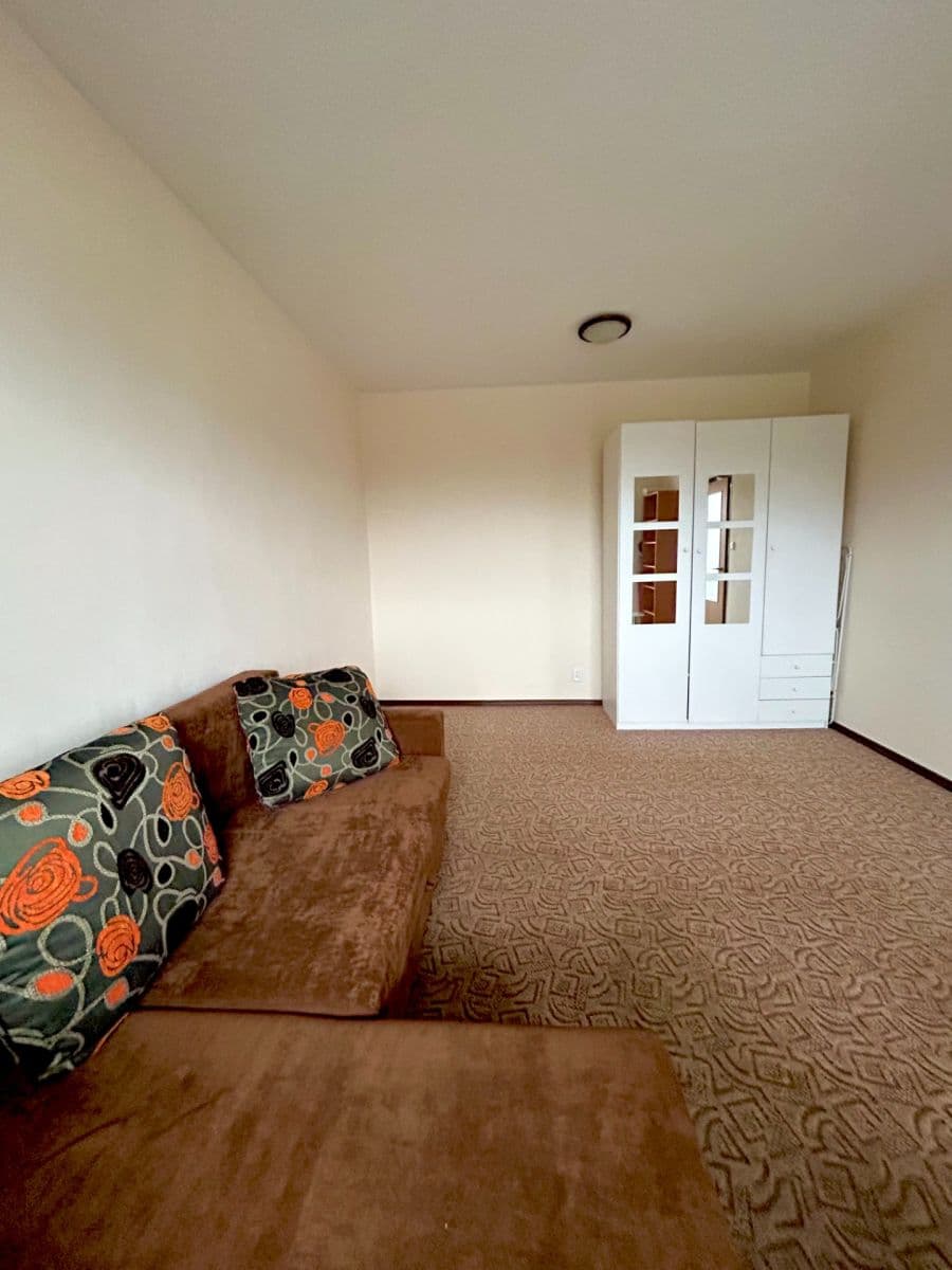 1 bedroom flat to rent, 32 m², Štouračova, Brno, Jihomoravský Region 1 bedroom flat to rent, 32 m², Štouračova, Brno, Jihomoravský Region