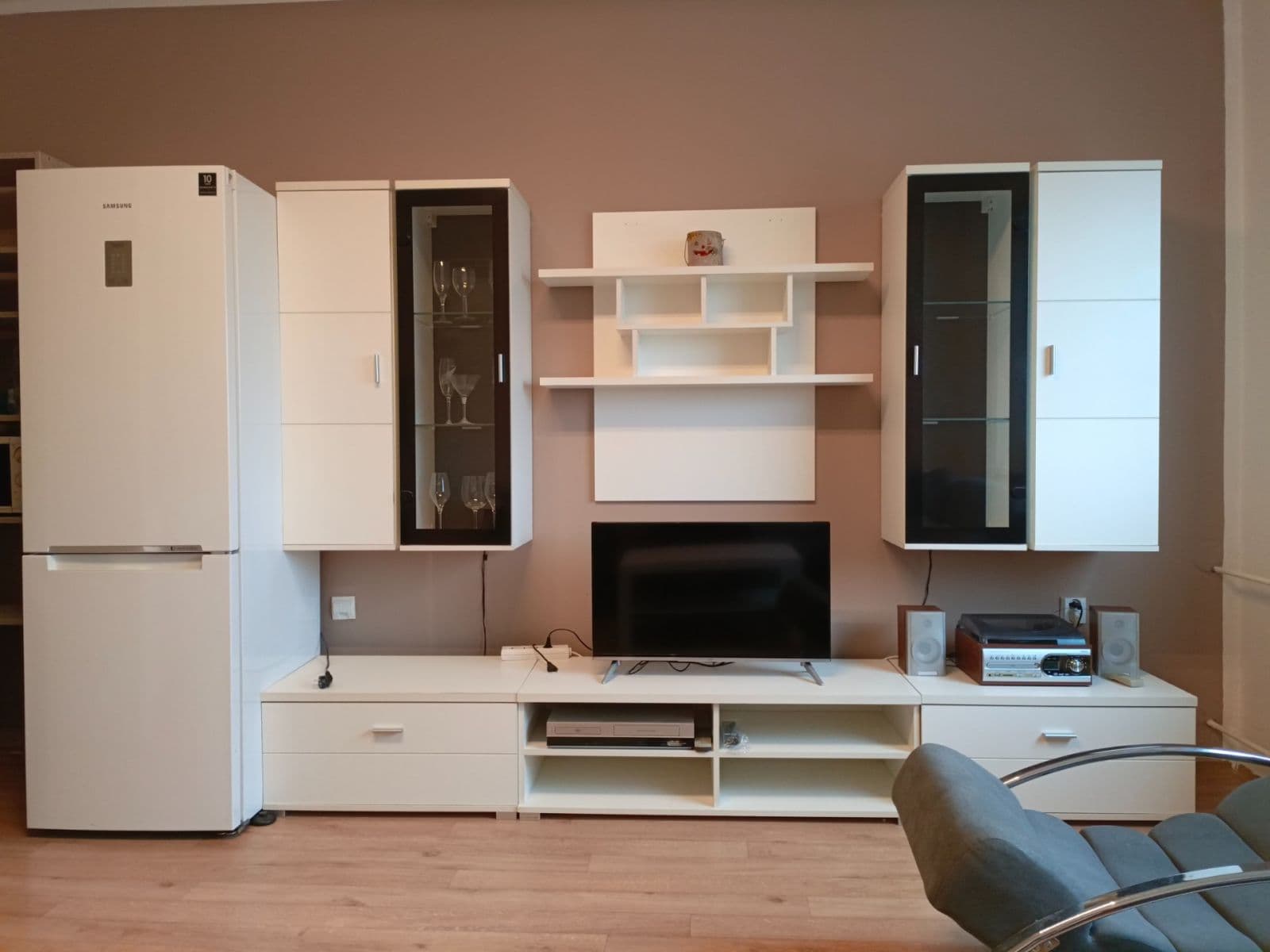 1 bedroom with open-plan kitchen flat to rent, 42 m², Na Kohoutě, Ústí nad Labem, Ústecký Region 1 bedroom with open-plan kitchen flat to rent, 42 m², Na Kohoutě, Ústí nad Labem, Ústecký Region