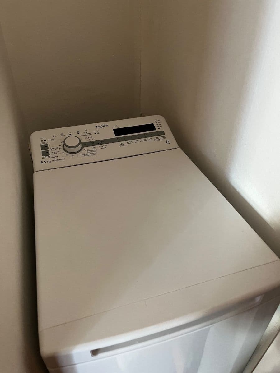 Studio flat to rent, 36 m², Štúrova, Prague, Prague Studio flat to rent, 36 m², Štúrova, Prague, Prague