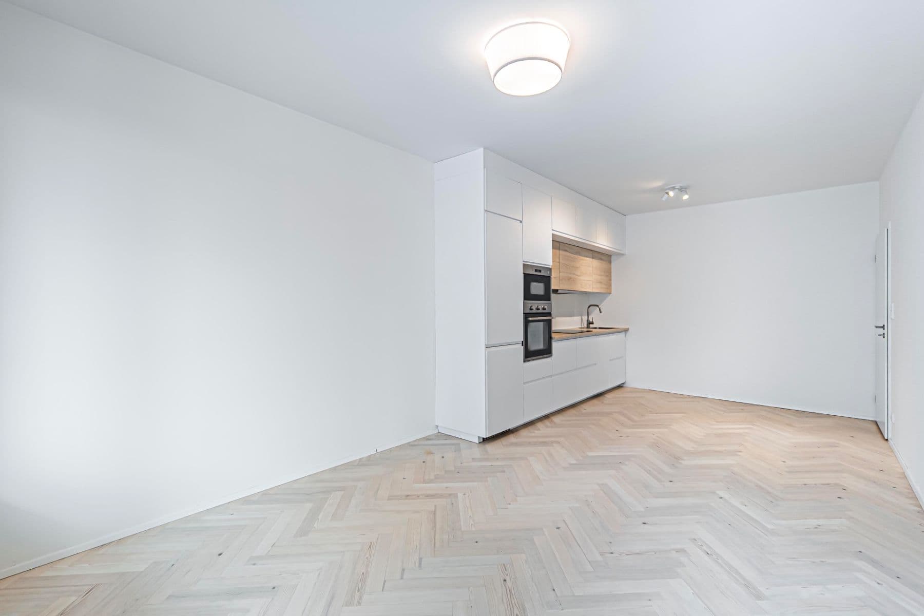 1 bedroom with open-plan kitchen flat to rent, 55 m², Honzíkova, Prague, Prague 1 bedroom with open-plan kitchen flat to rent, 55 m², Honzíkova, Prague, Prague