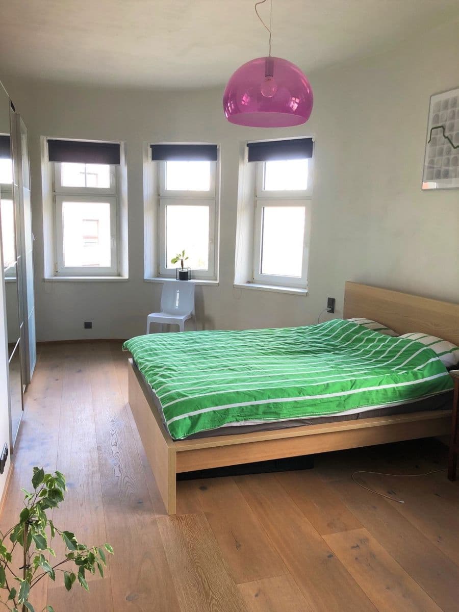 2 bedroom with open-plan kitchen flat to rent, 92 m², U Uranie, Prague, Prague 2 bedroom with open-plan kitchen flat to rent, 92 m², U Uranie, Prague, Prague