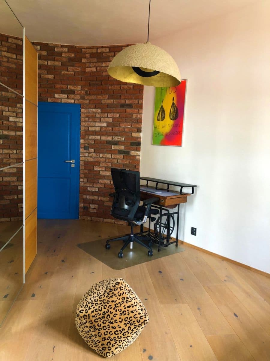 2 bedroom with open-plan kitchen flat to rent, 92 m², U Uranie, Prague, Prague 2 bedroom with open-plan kitchen flat to rent, 92 m², U Uranie, Prague, Prague