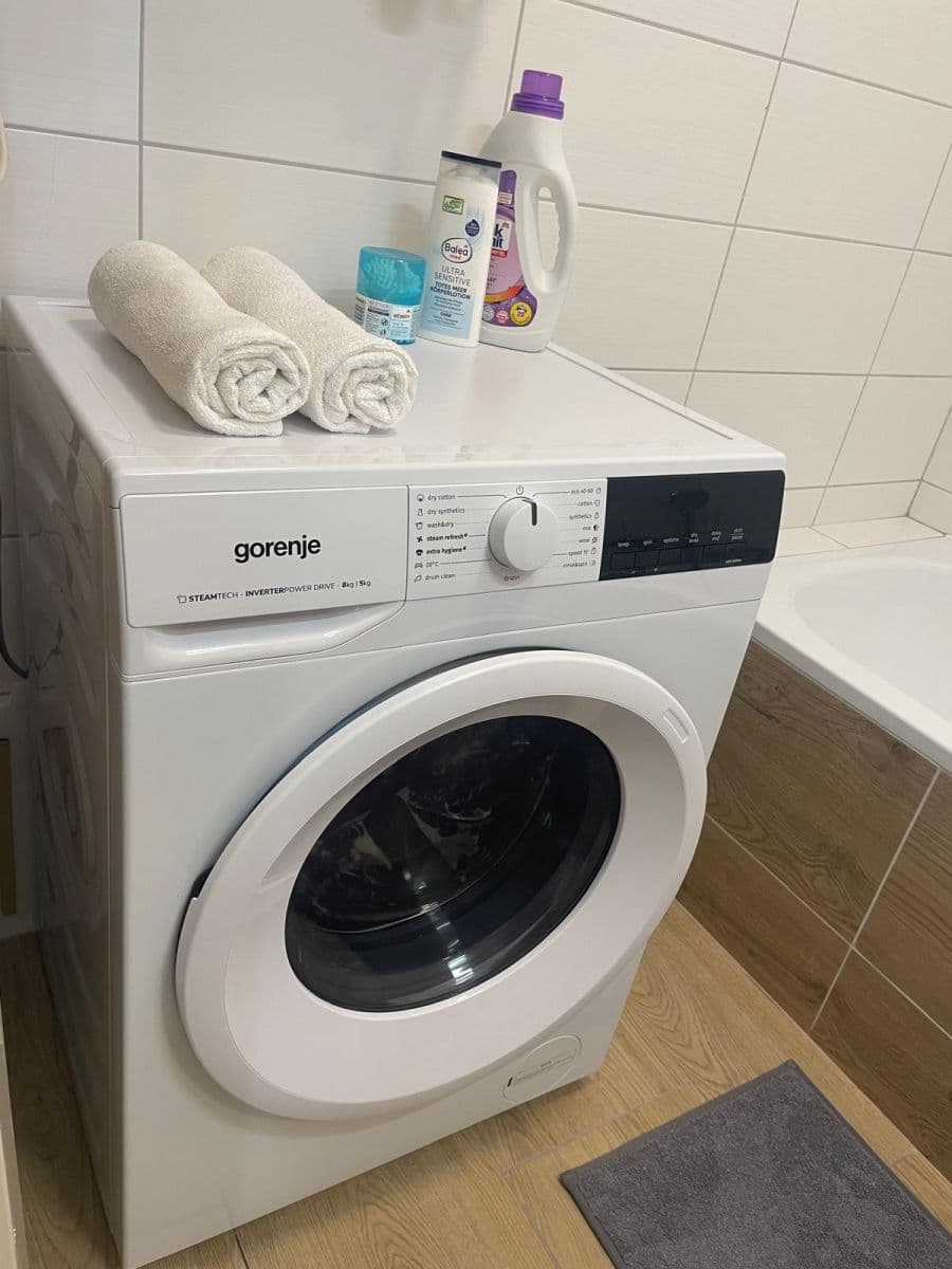 1 bedroom with open-plan kitchen flat to rent, 42 m², Na Fifejdách, Ostrava, Moravskoslezský Region 1 bedroom with open-plan kitchen flat to rent, 42 m², Na Fifejdách, Ostrava, Moravskoslezský Region