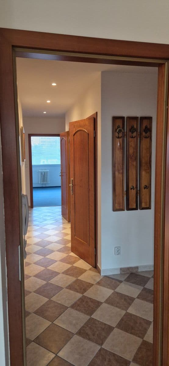 2 bedroom with open-plan kitchen flat to rent, 72 m², Libkovská, Prague, Prague 2 bedroom with open-plan kitchen flat to rent, 72 m², Libkovská, Prague, Prague