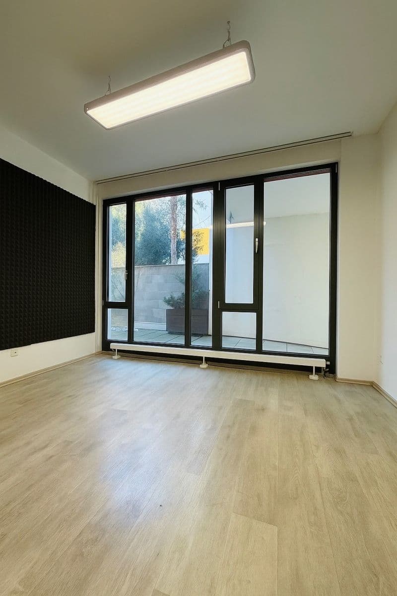 non-residential property to rent, 12 m², Květnového vítězství, Prague, Prague non-residential property to rent, 12 m², Květnového vítězství, Prague, Prague