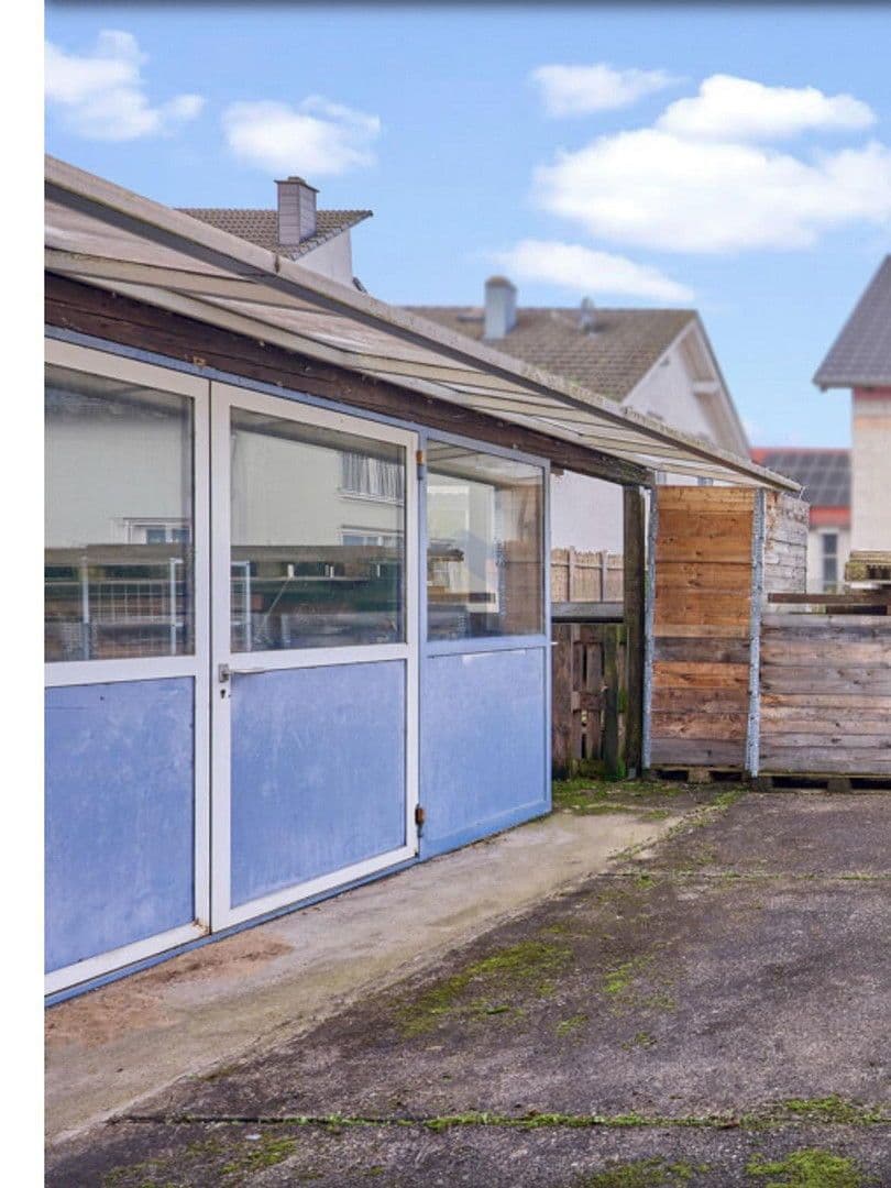 3 bedroom with open-plan kitchen flat to rent, 127 m², Römerberg, Rhineland-Palatinate 3 bedroom with open-plan kitchen flat to rent, 127 m², Römerberg, Rhineland-Palatinate