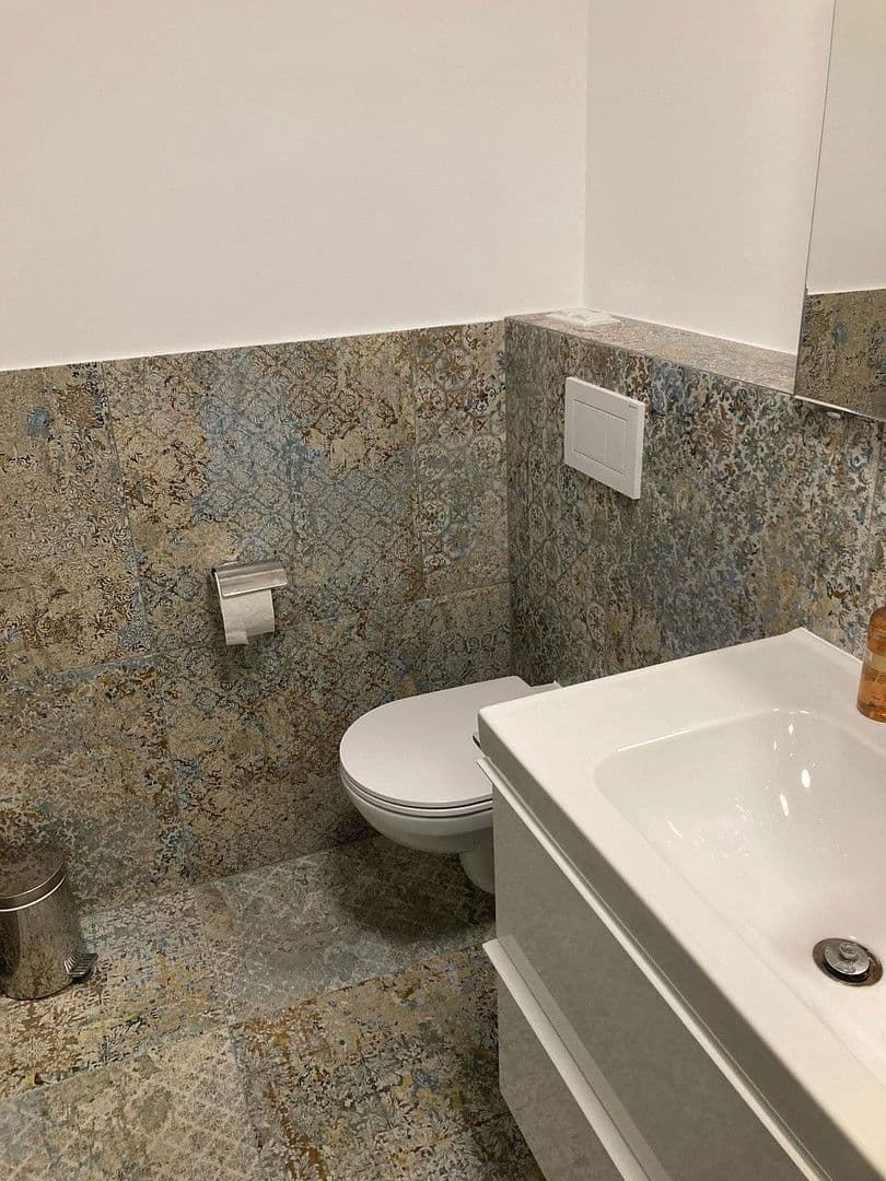 3 bedroom flat for sale, 64 m², Hirschengasse 16, Stiege 2, Wien, Vienna 3 bedroom flat for sale, 64 m², Hirschengasse 16, Stiege 2, Wien, Vienna