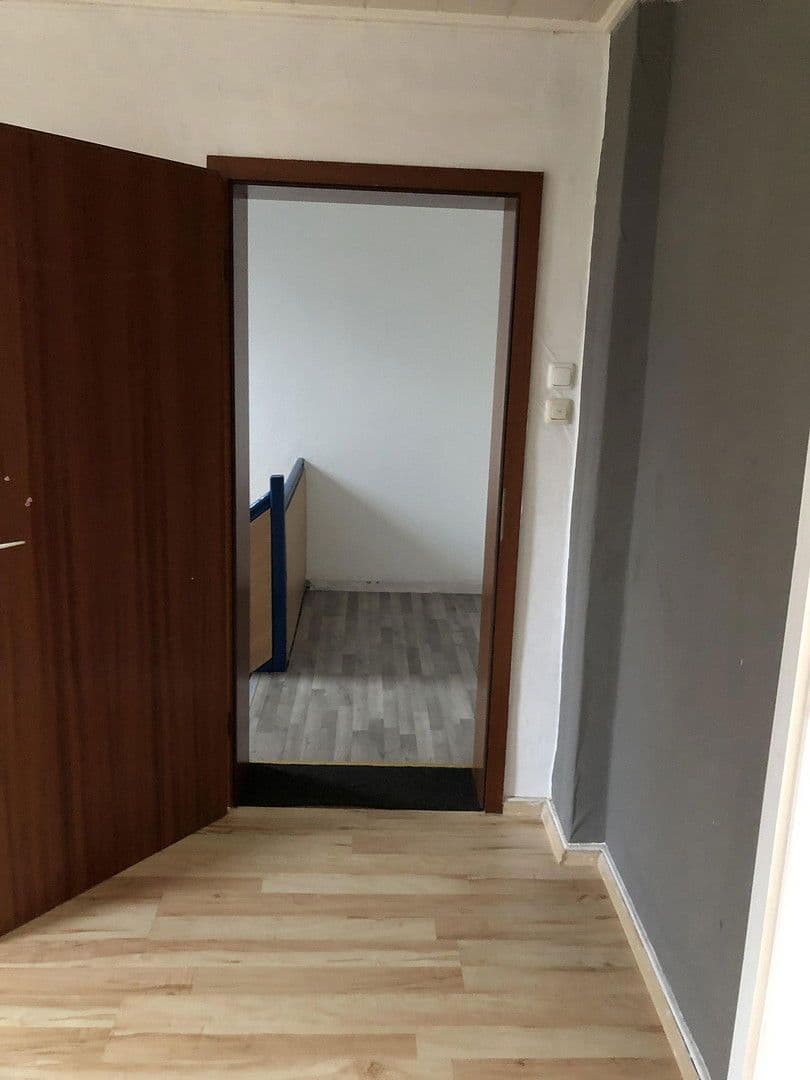 5 bedroom flat to rent, 105 m², Flurstr.41, Oberhausen, North Rhine-Westphalia 5 bedroom flat to rent, 105 m², Flurstr.41, Oberhausen, North Rhine-Westphalia