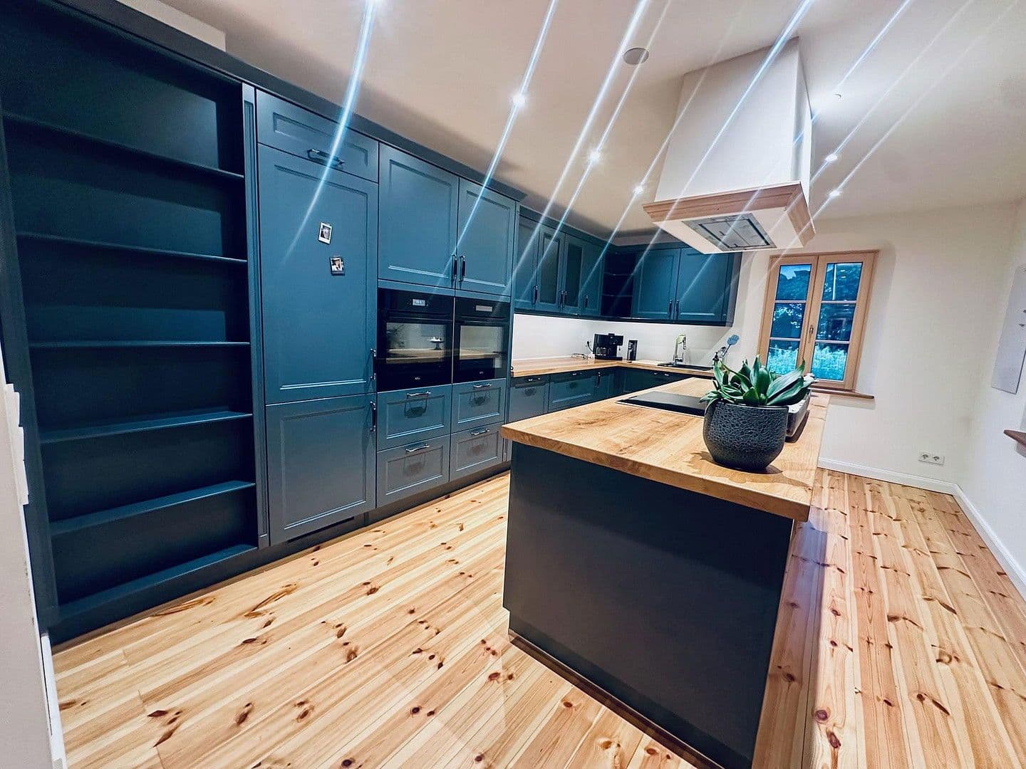 house for sale, 260 m², Glauchauer Straße 12, Glauchau, Saxony house for sale, 260 m², Glauchauer Straße 12, Glauchau, Saxony