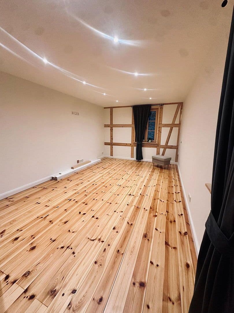 house for sale, 260 m², Glauchauer Straße 12, Glauchau, Saxony house for sale, 260 m², Glauchauer Straße 12, Glauchau, Saxony