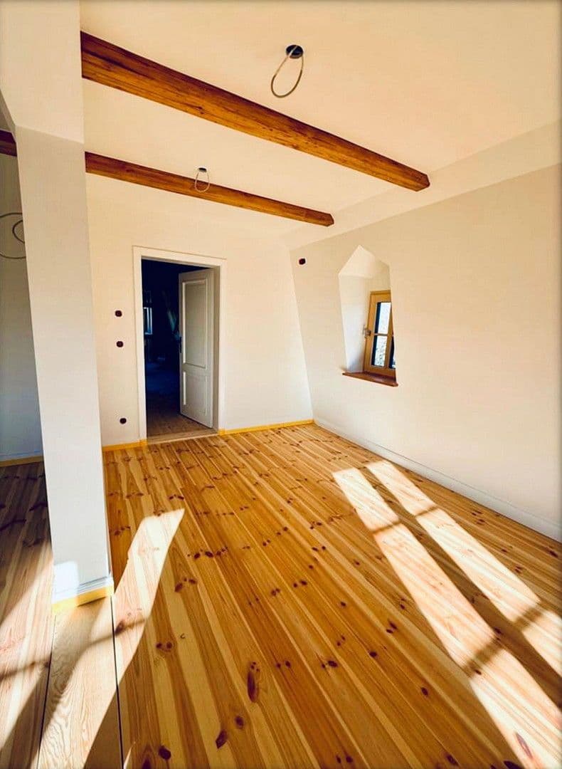 house for sale, 260 m², Glauchauer Straße 12, Glauchau, Saxony house for sale, 260 m², Glauchauer Straße 12, Glauchau, Saxony