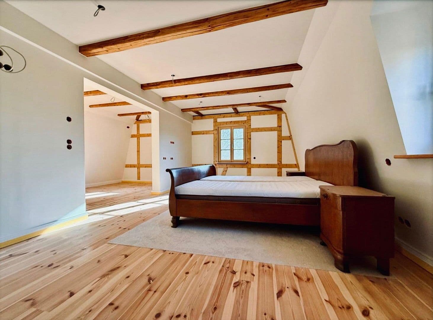 house for sale, 260 m², Glauchauer Straße 12, Glauchau, Saxony house for sale, 260 m², Glauchauer Straße 12, Glauchau, Saxony