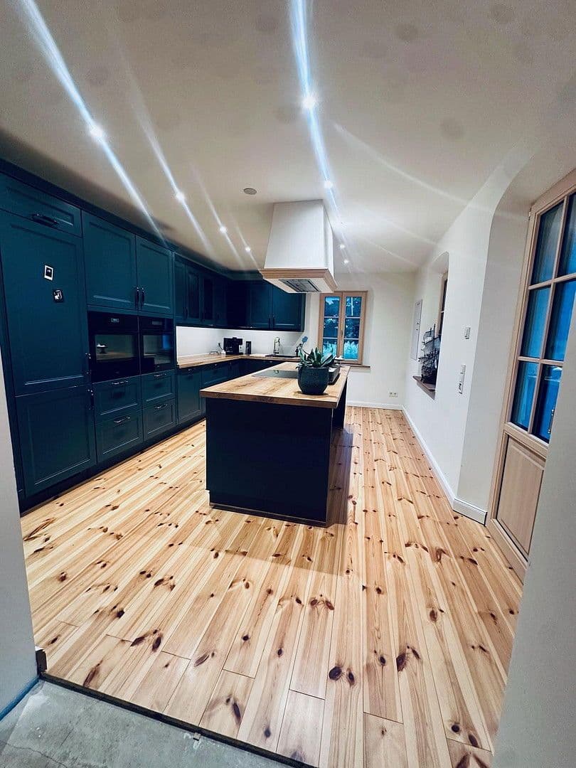 house for sale, 260 m², Glauchauer Straße 12, Glauchau, Saxony house for sale, 260 m², Glauchauer Straße 12, Glauchau, Saxony