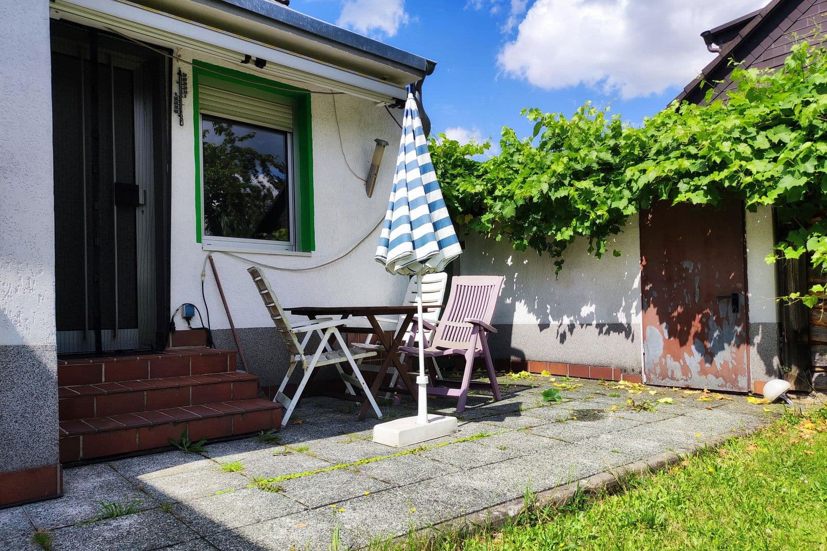 house for sale, 147 m², Fliederweg 8, Solingen, North Rhine-Westphalia house for sale, 147 m², Fliederweg 8, Solingen, North Rhine-Westphalia