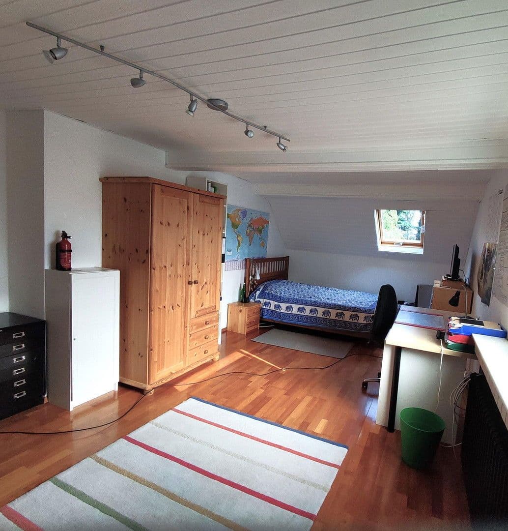 house for sale, 147 m², Fliederweg 8, Solingen, North Rhine-Westphalia house for sale, 147 m², Fliederweg 8, Solingen, North Rhine-Westphalia