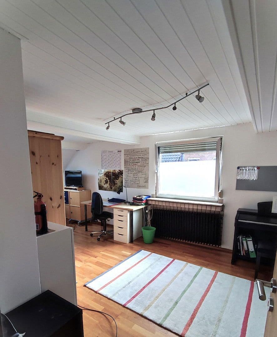 house for sale, 147 m², Fliederweg 8, Solingen, North Rhine-Westphalia house for sale, 147 m², Fliederweg 8, Solingen, North Rhine-Westphalia