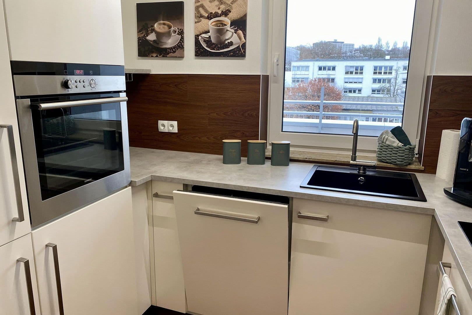 2 bedroom flat to rent, 68 m², Hohenstaufen Straße 10, Wiesbaden, Hesse 2 bedroom flat to rent, 68 m², Hohenstaufen Straße 10, Wiesbaden, Hesse