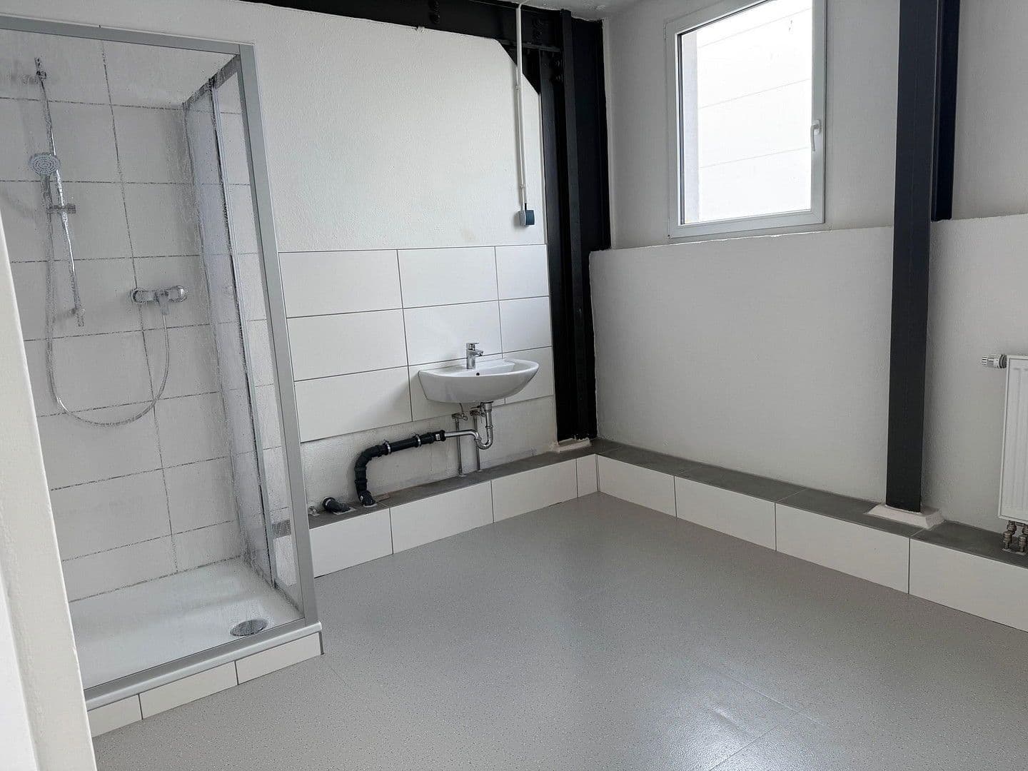 non-residential property to rent, 1,366 m², Dohna, Saxony non-residential property to rent, 1,366 m², Dohna, Saxony