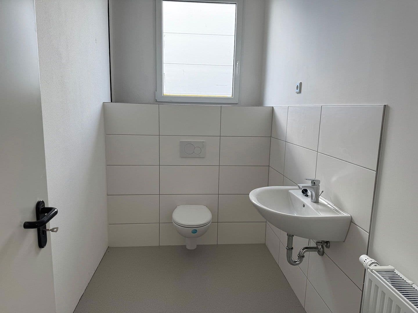 non-residential property to rent, 1,366 m², Dohna, Saxony non-residential property to rent, 1,366 m², Dohna, Saxony