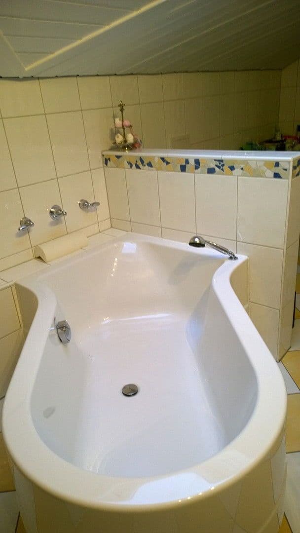 3 bedroom flat to rent, 135 m², Vallendar, Rhineland-Palatinate 3 bedroom flat to rent, 135 m², Vallendar, Rhineland-Palatinate