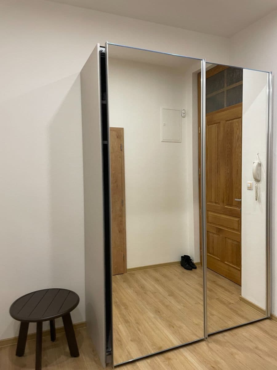 2 bedroom with open-plan kitchen flat to rent, 72 m², Vrchlického, Olomouc, Olomoucký Region 2 bedroom with open-plan kitchen flat to rent, 72 m², Vrchlického, Olomouc, Olomoucký Region