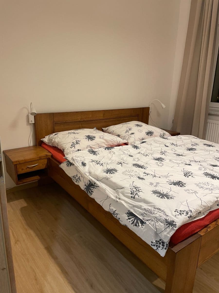 2 bedroom with open-plan kitchen flat to rent, 72 m², Vrchlického, Olomouc, Olomoucký Region 2 bedroom with open-plan kitchen flat to rent, 72 m², Vrchlického, Olomouc, Olomoucký Region