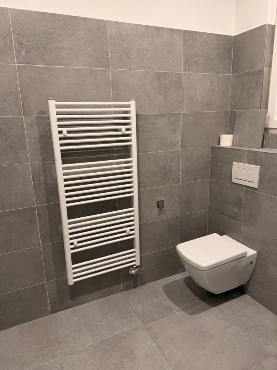 3 bedroom with open-plan kitchen flat to rent, 95 m², Sukova třída, Pardubice, Pardubický Region 3 bedroom with open-plan kitchen flat to rent, 95 m², Sukova třída, Pardubice, Pardubický Region