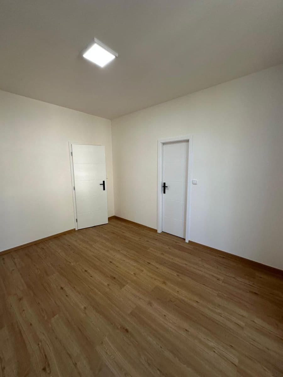 flat to rent, 64 m², K Zámku, Prague, Prague flat to rent, 64 m², K Zámku, Prague, Prague