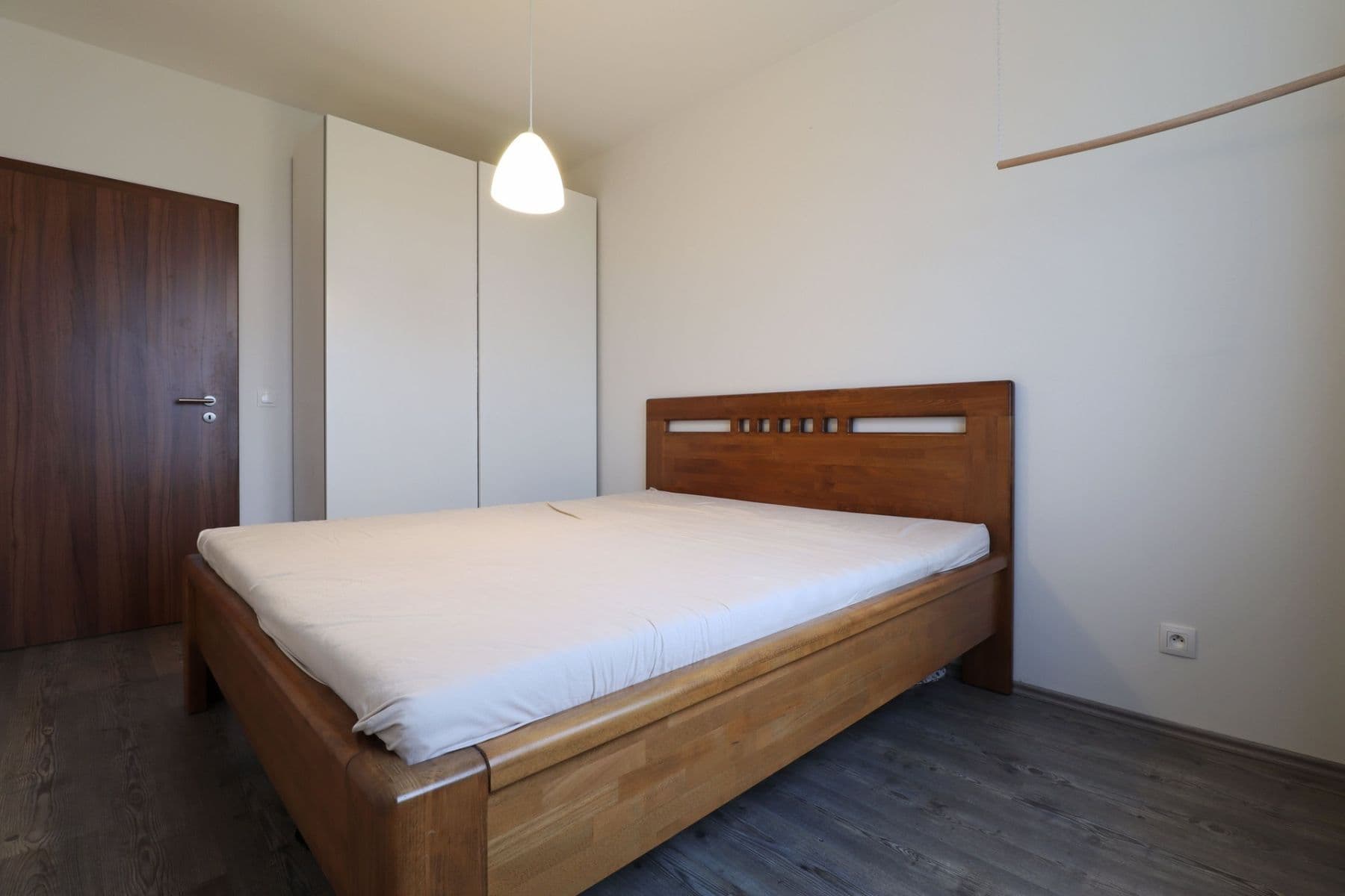 1 bedroom with open-plan kitchen flat to rent, 57 m², Miloše Havla, Prague, Prague 1 bedroom with open-plan kitchen flat to rent, 57 m², Miloše Havla, Prague, Prague