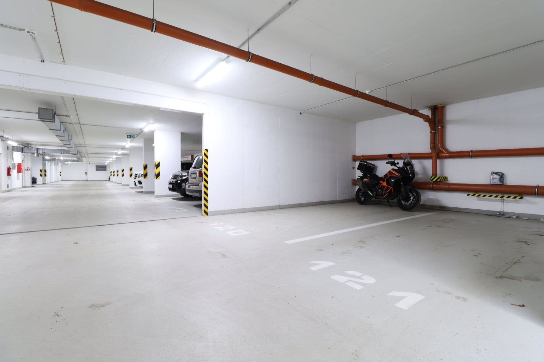 1 bedroom with open-plan kitchen flat to rent, 57 m², Miloše Havla, Prague, Prague 1 bedroom with open-plan kitchen flat to rent, 57 m², Miloše Havla, Prague, Prague