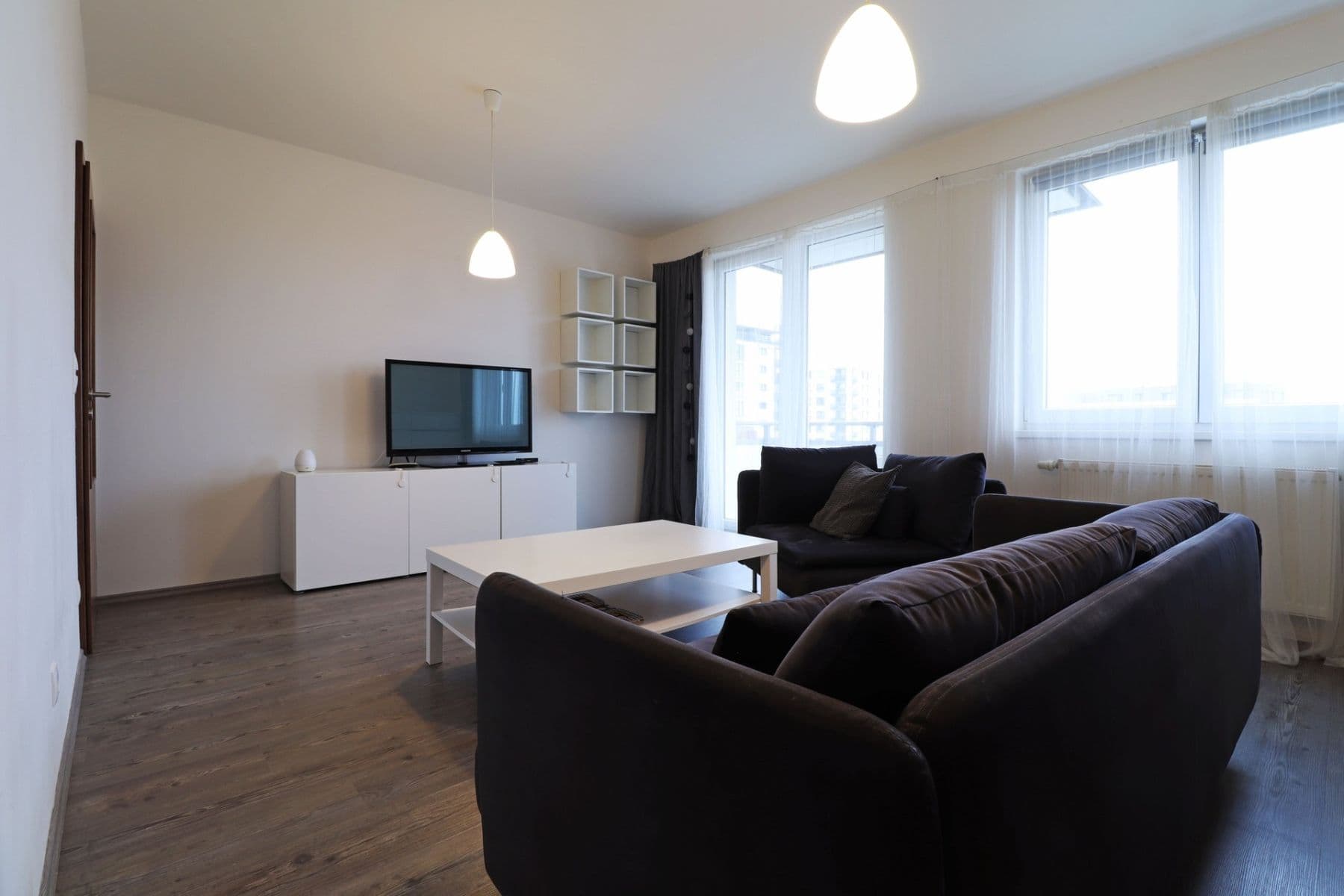 1 bedroom with open-plan kitchen flat to rent, 57 m², Miloše Havla, Prague, Prague 1 bedroom with open-plan kitchen flat to rent, 57 m², Miloše Havla, Prague, Prague