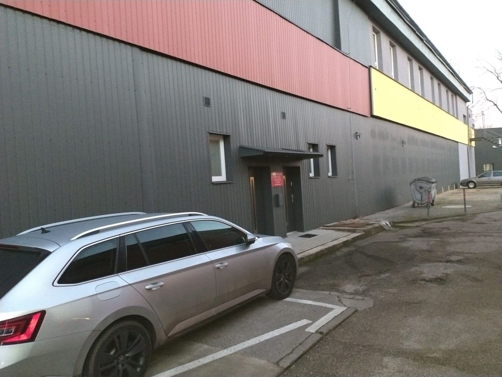 non-residential property to rent, 1,200 m², Jaroslava Vrchlického, Karviná, Moravskoslezský Region non-residential property to rent, 1,200 m², Jaroslava Vrchlického, Karviná, Moravskoslezský Region