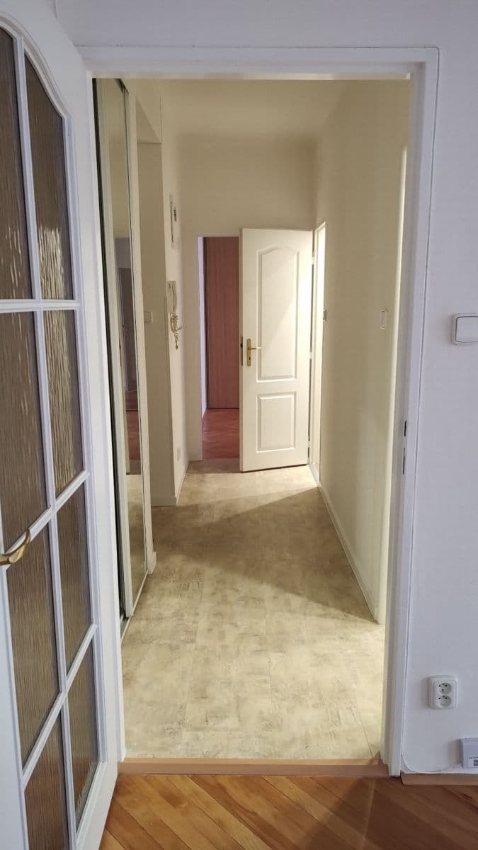 2 bedroom flat to rent, 52 m², Malovická, Prague, Prague 2 bedroom flat to rent, 52 m², Malovická, Prague, Prague