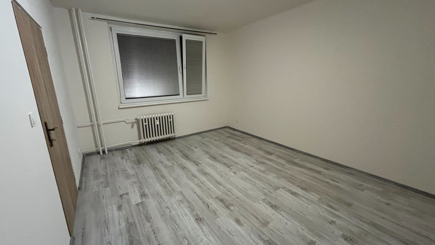 1 bedroom flat to rent, 35 m², Kostnická, Chomutov, Ústecký Region 1 bedroom flat to rent, 35 m², Kostnická, Chomutov, Ústecký Region