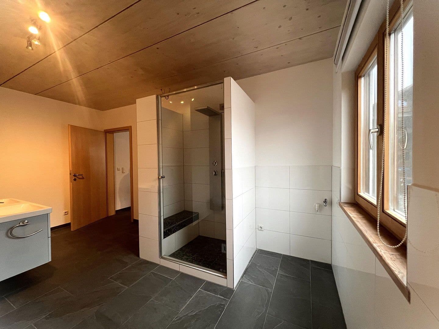 1 bedroom with open-plan kitchen flat for sale, 101 m², Buchbichl 38, Irschenberg, Bavaria 1 bedroom with open-plan kitchen flat for sale, 101 m², Buchbichl 38, Irschenberg, Bavaria